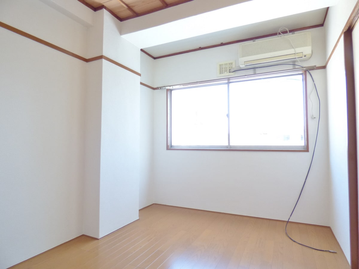 明るいフローリング 丸吉マンション