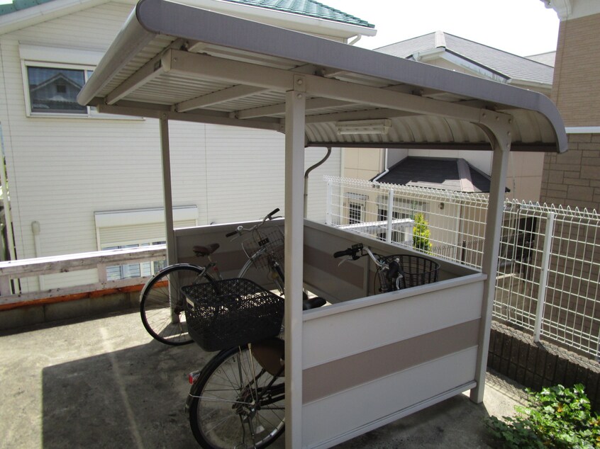 駐輪場 ネーベルベルク参番館