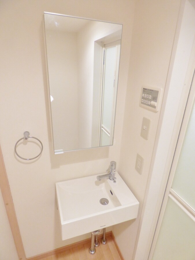 オシャレな洗面台 須磨寿