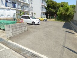 敷地内駐車場完備