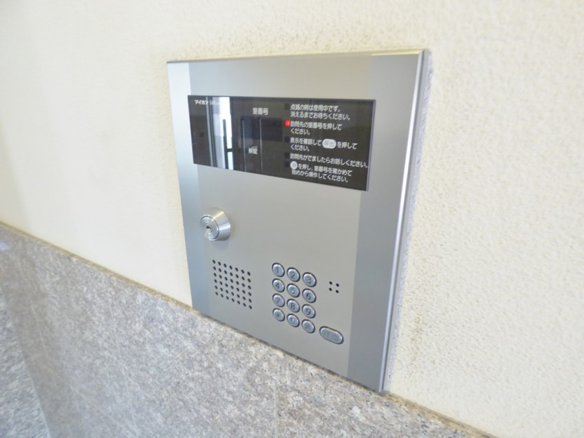 安心のオートロック完備 シャルマン須磨海浜公園