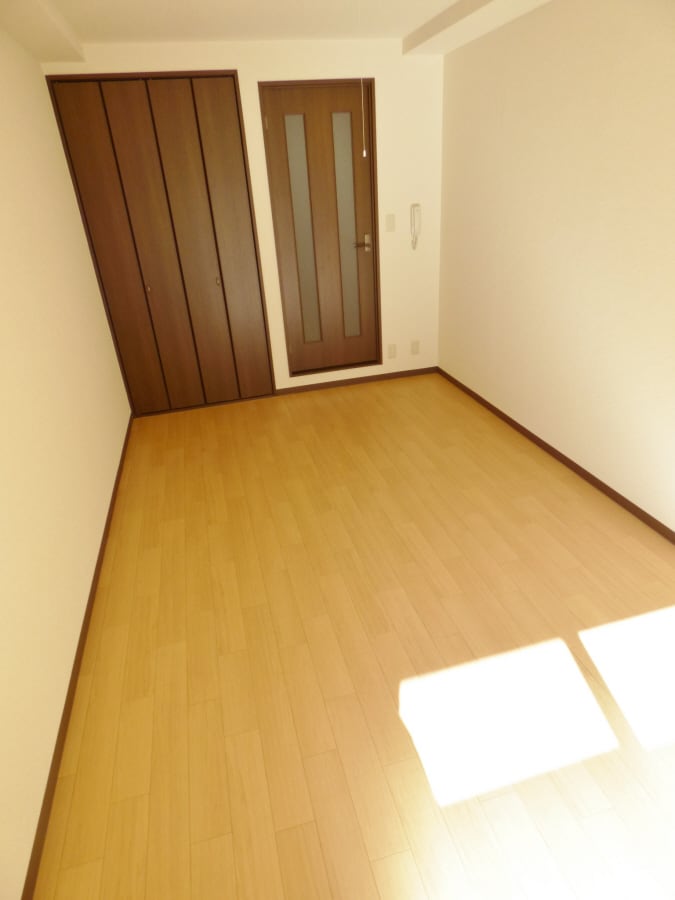 キレイな洋室 アクティ須磨浦