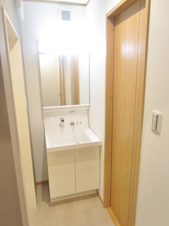 シャンプードレッサー ワコーレヴィアーノＳＵＭＡ須磨寺