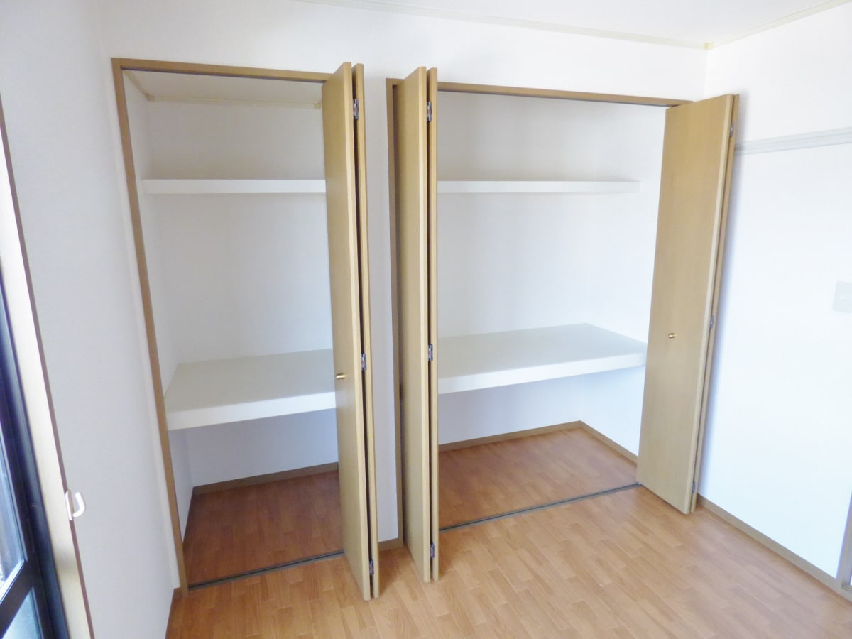 壁一面の大きな収納 パークレット