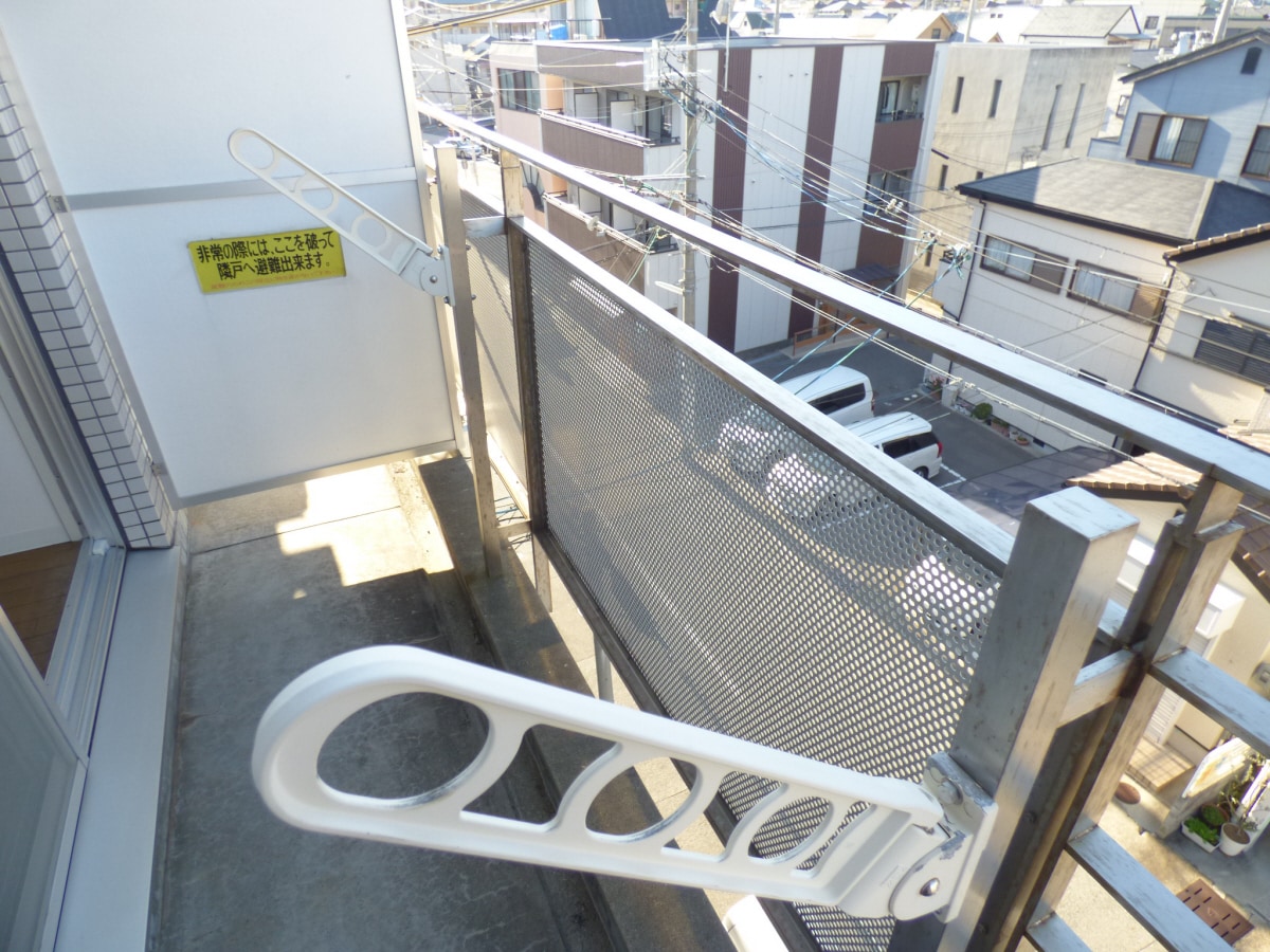 日当たりのよいバルコニー ノーヴァ・ヴィータ