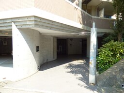 キレイなエントランス