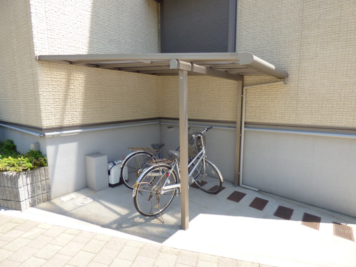 駐輪場 サンビエナ