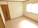 広々としたダイニング ヴィラ若木Ⅱ