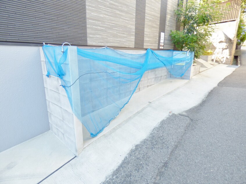敷地内ゴミステーション ワコーレヴィアーノ須磨離宮前ＥＸ