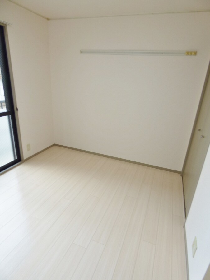 キレイなフローリング 大久保ハイツ