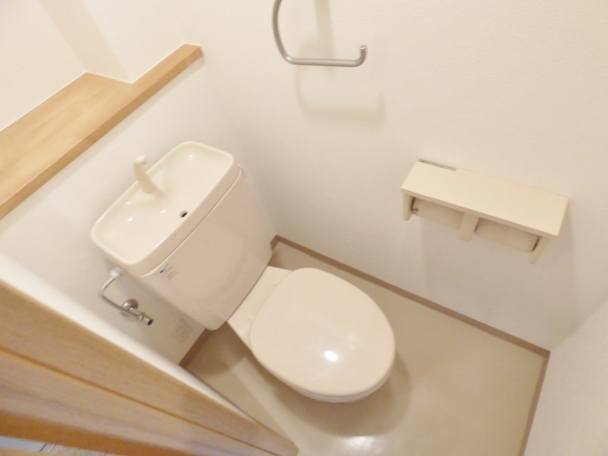 清潔感のあるトイレ カーメルガーデン