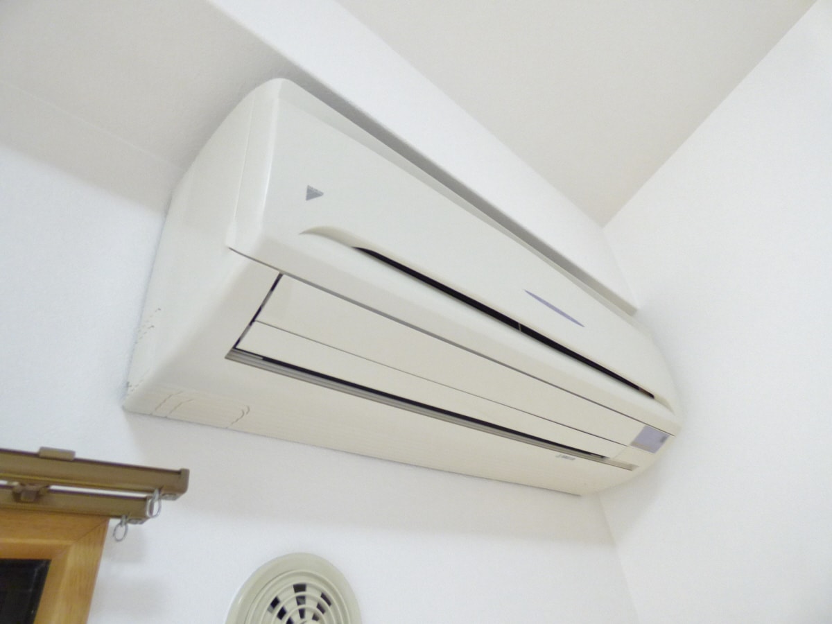 エアコン カーメルガーデン