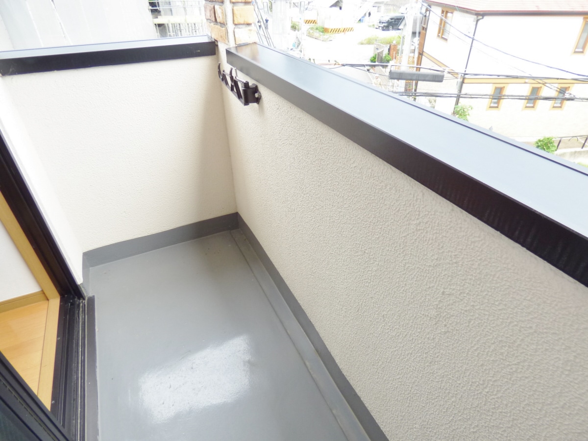 南東向きバルコニーで日当たり良好 カーメルガーデン