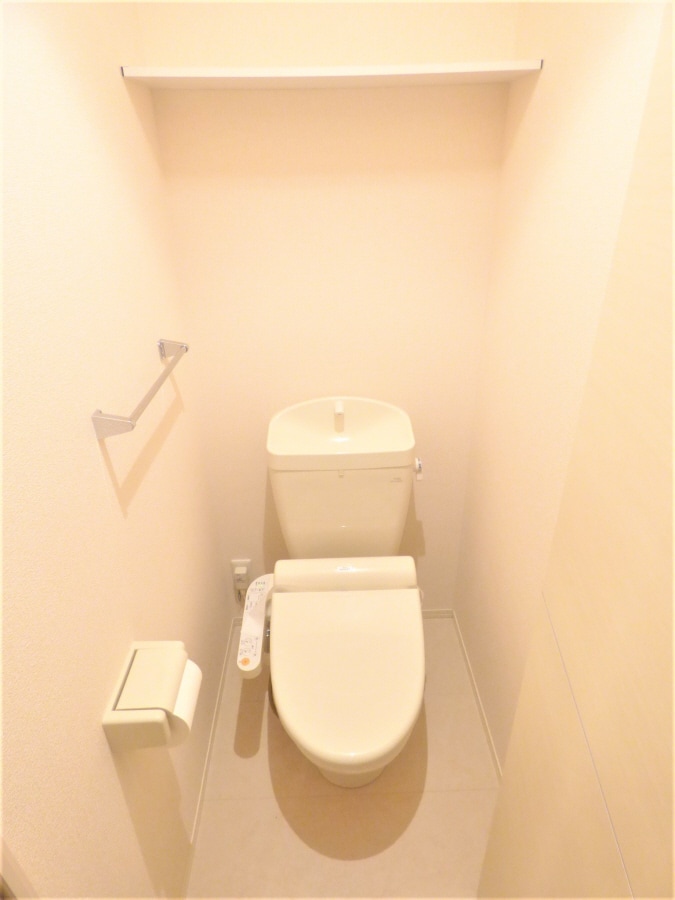 ウォシュレット付トイレ 神戸６番館