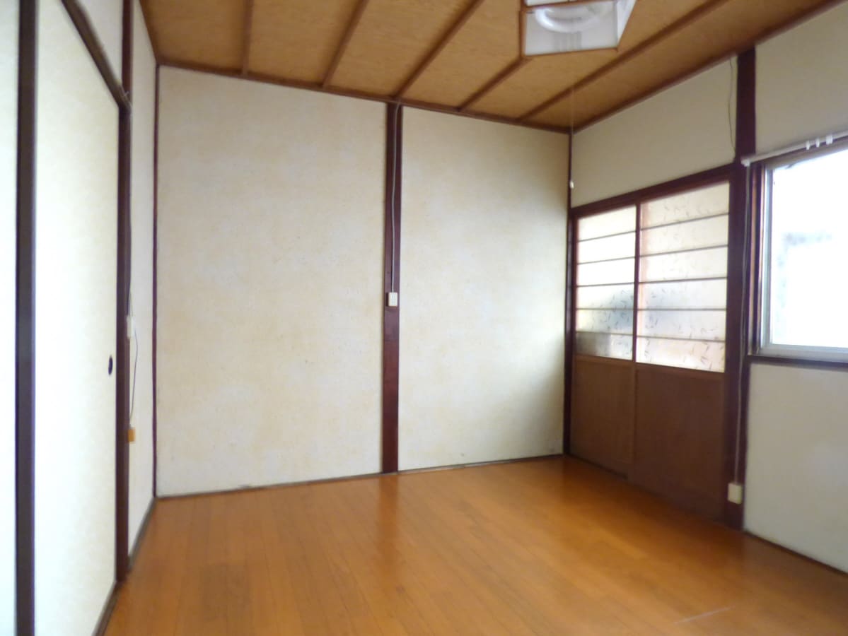 キレイなフローリング 西舞子荘北棟