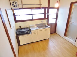 明るいダイニング