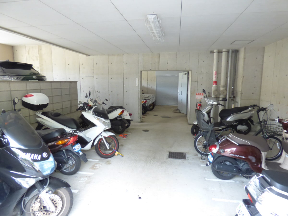 駐輪場＆バイク置場 デルフィオーレ須磨