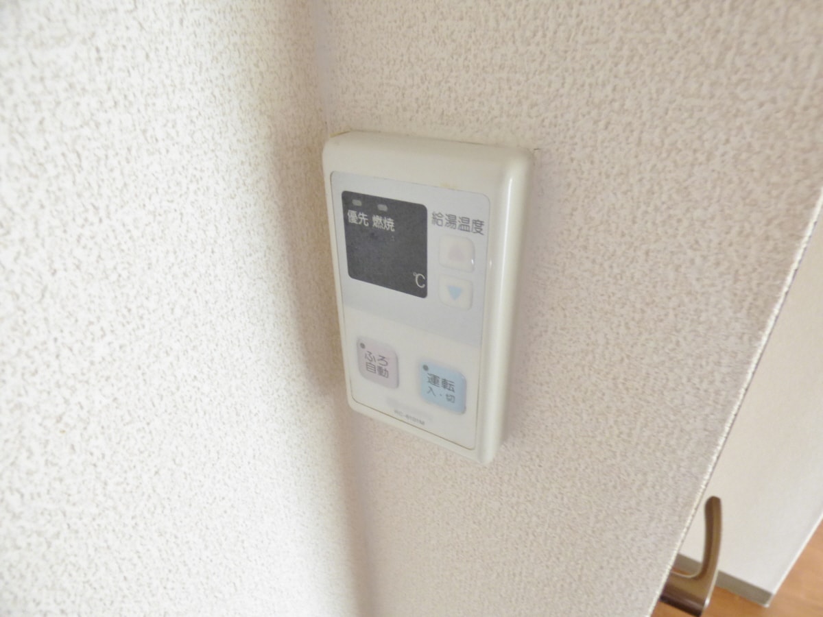 給湯器リモコン デルフィオーレ須磨