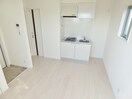 白を基調とした明るい洋室 アクシア須磨浦Ⅰ