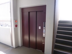 エレベーター完備