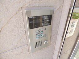 安心のオートロック完備