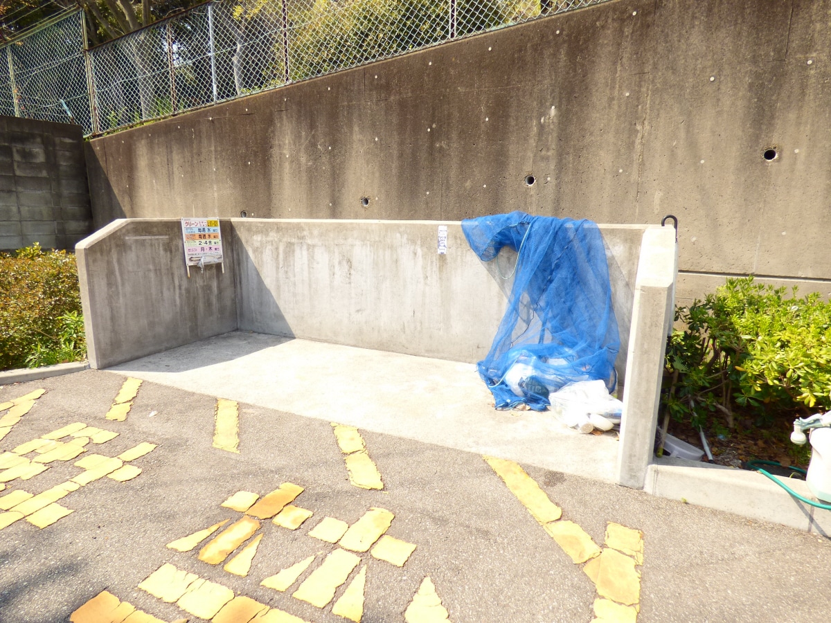 敷地内ゴミステーション ガーデンコート車Ａ棟