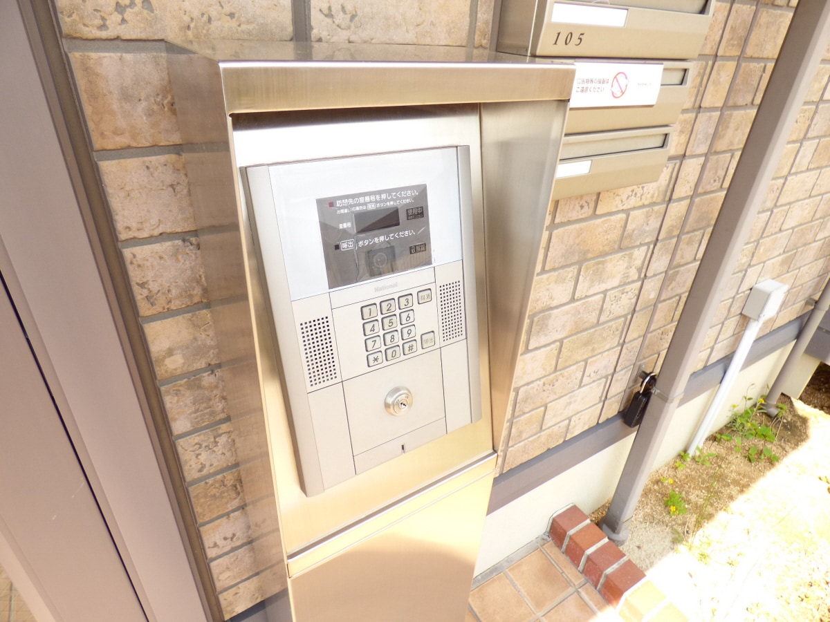 安心のオートロック完備 ガーデンコート車Ａ棟