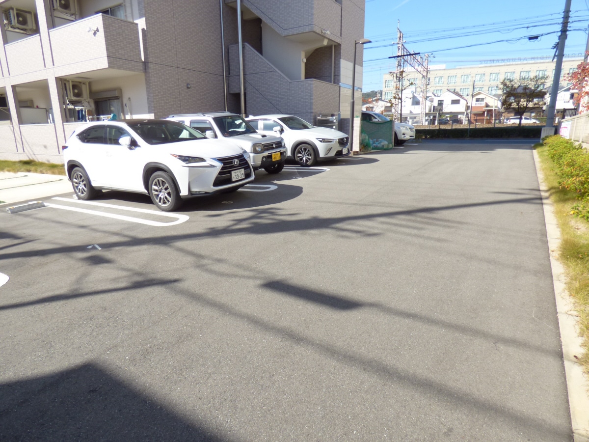 敷地内駐車場完備 マウントック・フェイム