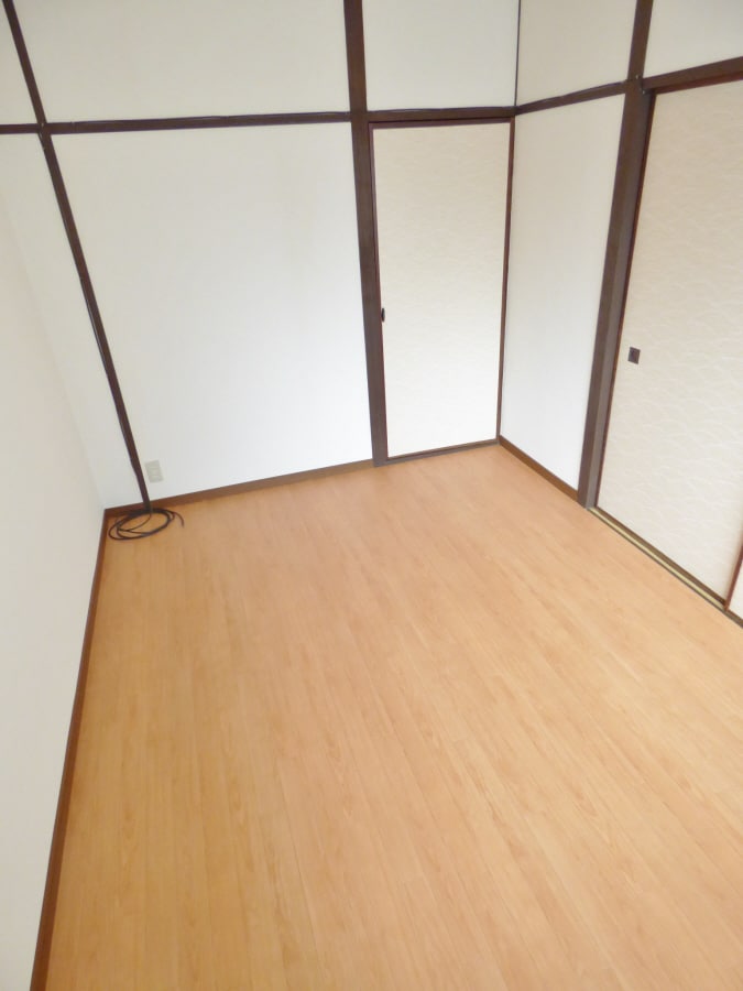 押入 丸吉マンション