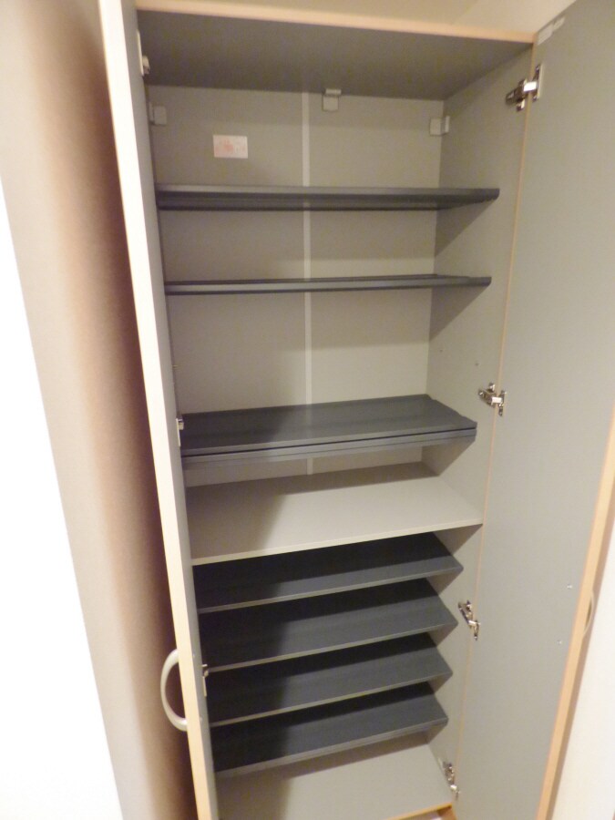 トールタイプのシューズボックス付 ＫＴＩレジデンス月見山Ⅱ