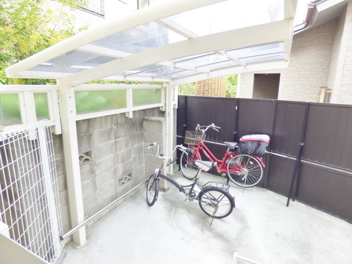 駐輪場 ＫＴＩレジデンス月見山Ⅱ