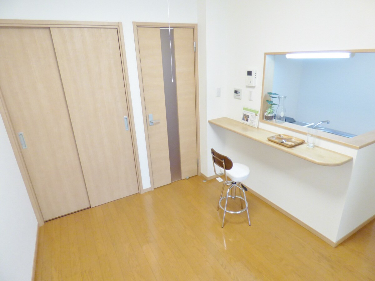 明るいダイニング ＫＴＩレジデンス月見山Ⅱ