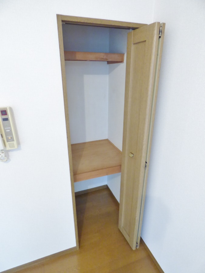 クローゼット メゾンドアヴニール名谷