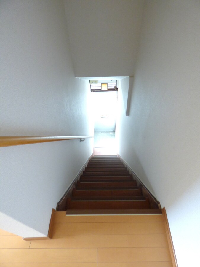 階段 湊川文化西棟