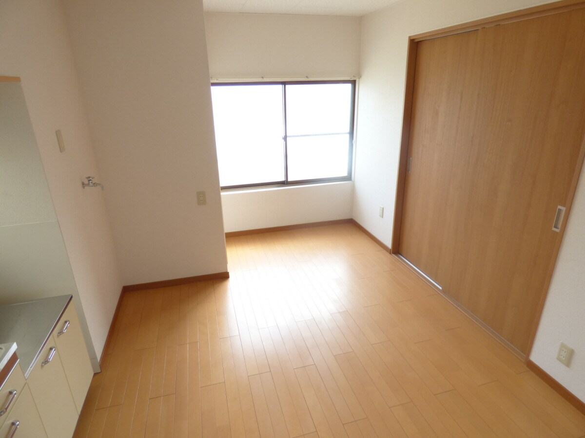 キレイなダイニング 湊川文化西棟