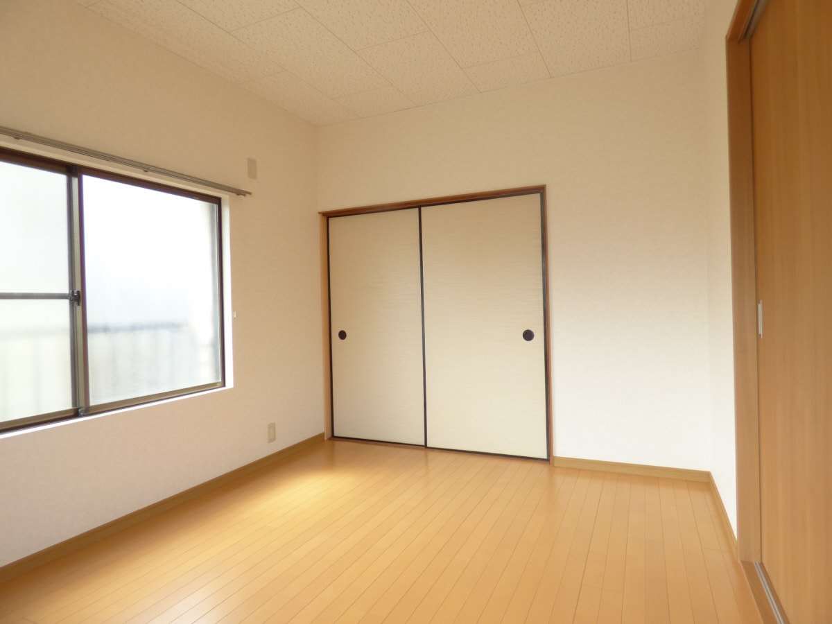 キレイな洋室 湊川文化西棟