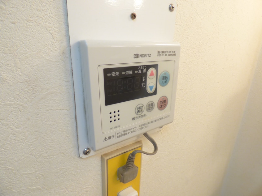 給湯器リモコン メイクアップハイツ須磨浦