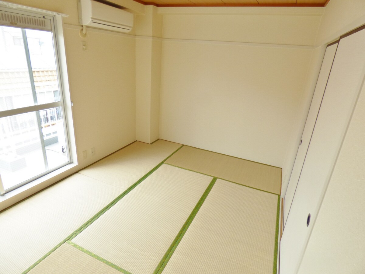 明るい和室 エスポワール板宿