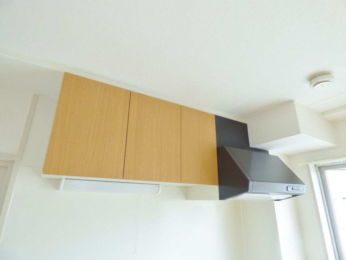 レンジフード＆キッチン収納 エスポワール板宿