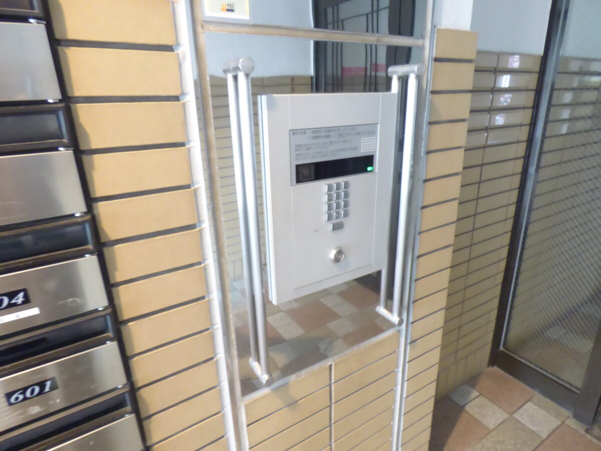 安心のオートロック完備 ワコーレプラージュ須磨