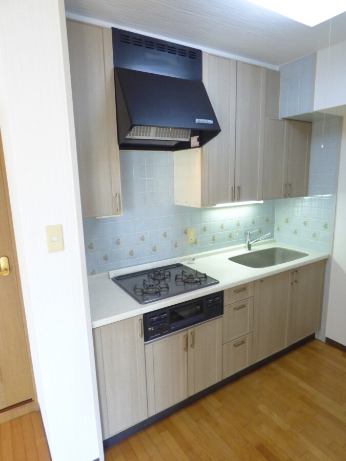 ３口ガスシステムキッチン ワコーレプラージュ須磨