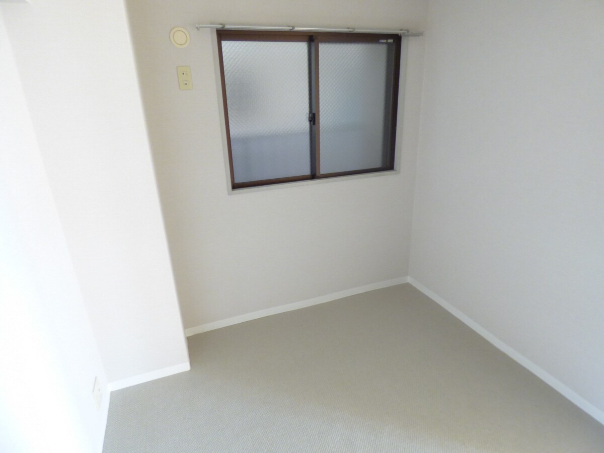 キレイな洋室 ワコーレプラージュ須磨