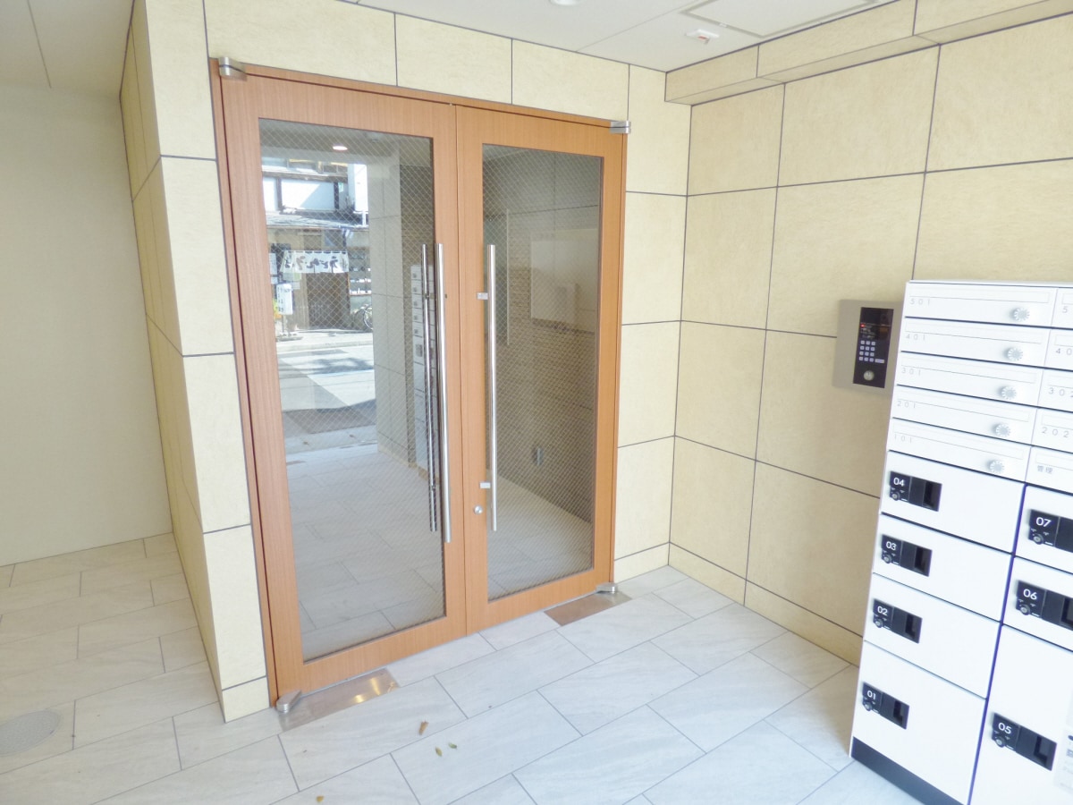 安心のオートロック完備 グランメール稲葉町