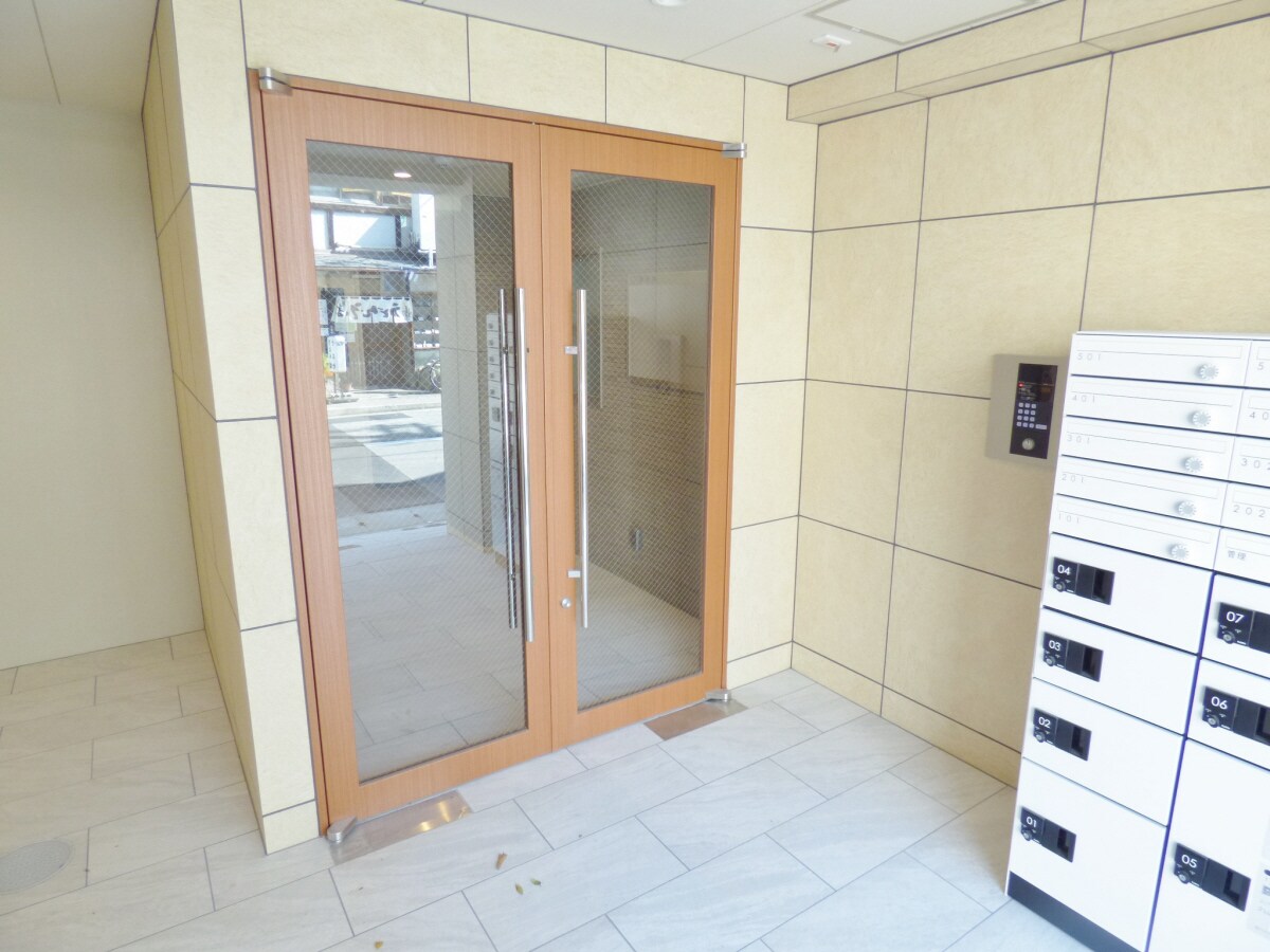 安心のオートロック完備 グランメール稲葉町