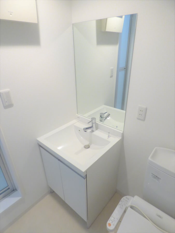 大きな鏡の洗面台 Ｇｉｕｌｉａ須磨浦Ⅰ