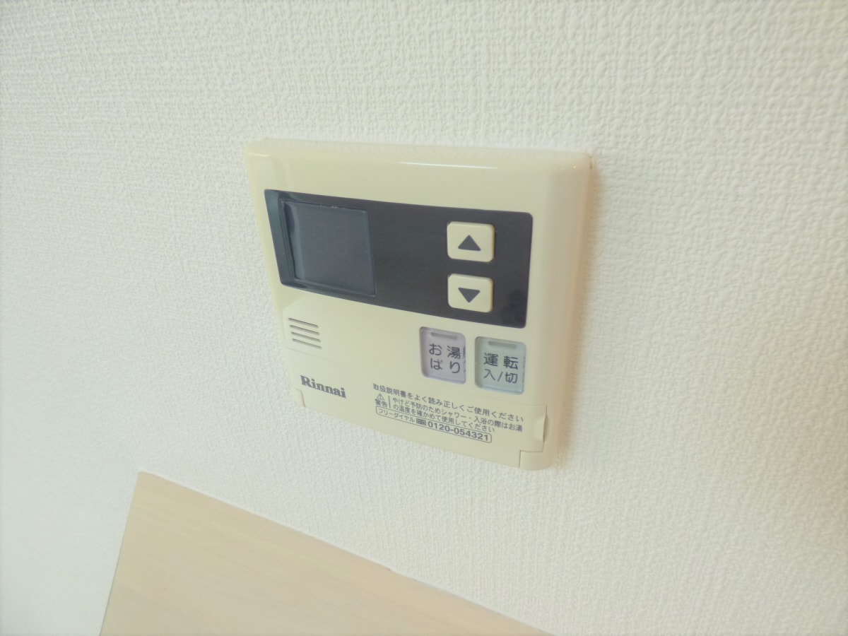 給湯器リモコン Ｇｉｕｌｉａ須磨浦Ⅰ