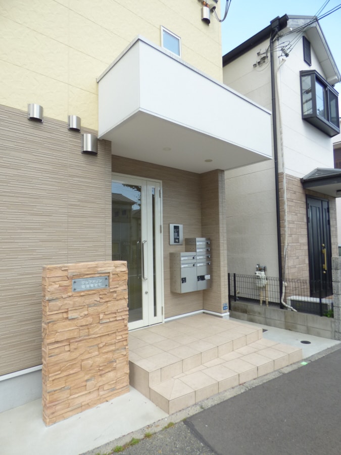 安心のオートロック完備 クレアメゾン須磨養老町