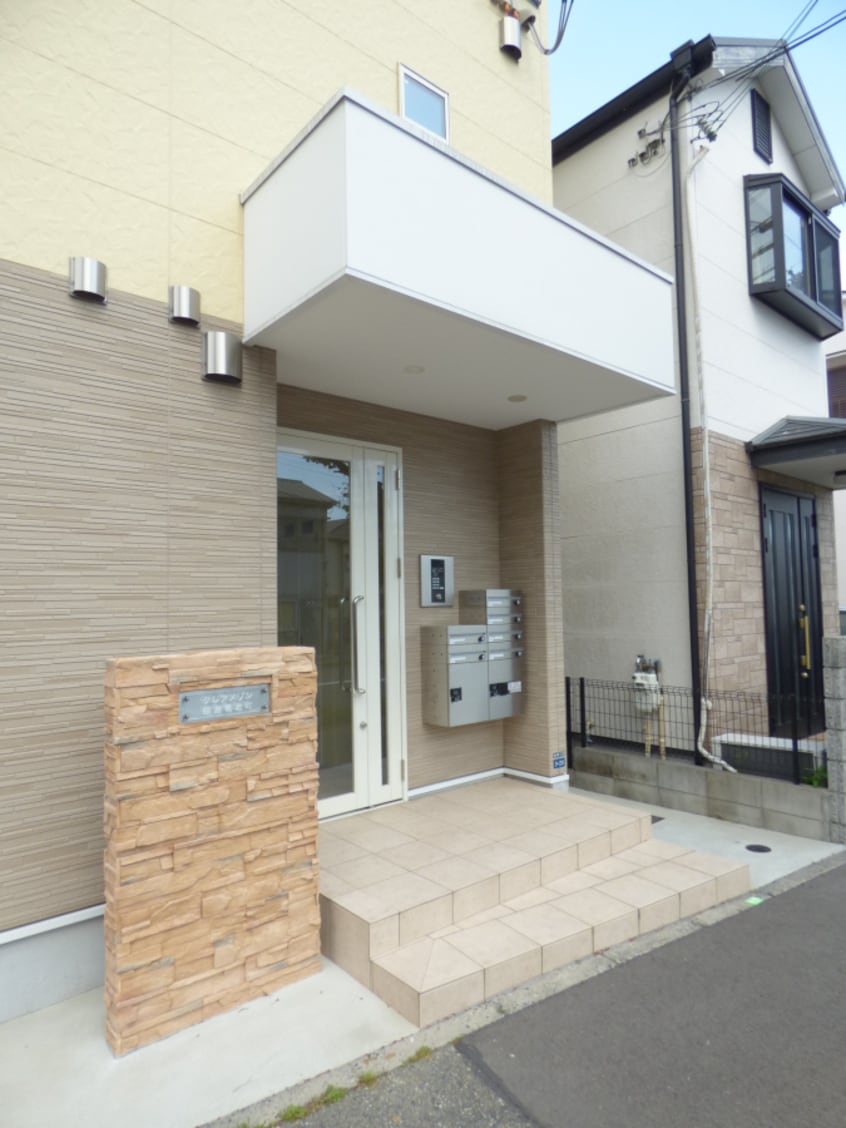 安心のオートロック完備 クレアメゾン須磨養老町
