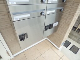 荷物がいつ届いても安心の宅配ボックス