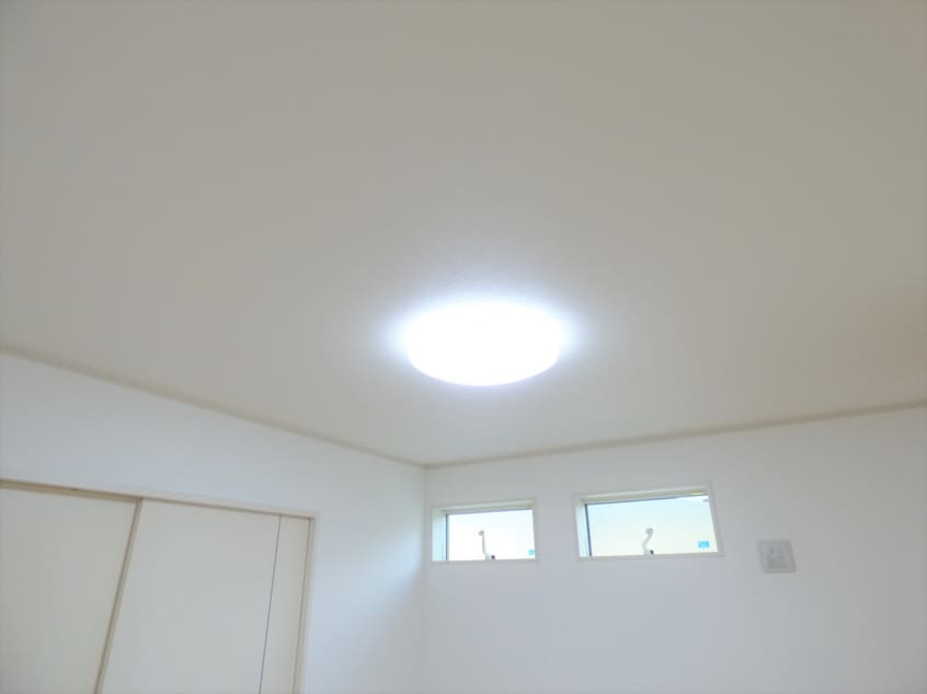 リモコン照明付 クレアメゾン須磨養老町